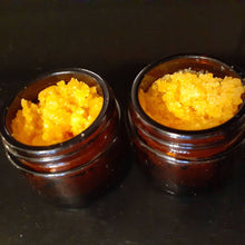 Load image into Gallery viewer, LUXE Lightening Lip Scrub
